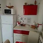 شقة سنتر أونا بيهاتش